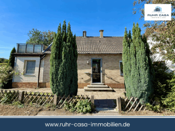 Einfamilienhaus mit Souterrainwohnung und Baugrundstück im Herzen von Oberhausen-Alstaden, 46049 Oberhausen, Zweifamilienhaus