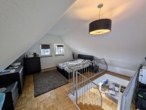 Schlafzimmer Oben - Großzügige und helle Maisonette-Wohnung zu verkaufen!