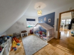 Kinderzimmer - Großzügige und helle Maisonette-Wohnung zu verkaufen!