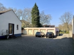 Garagenhof - Attraktive Dachgeschosswohnung mit großem Balkon, Garage & Blick ins Grüne
