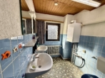 Badezimmer EG - Großzügige Doppelhaushälfte mit großem Garten und viel Gestaltungspotenzial in ruhiger Lage