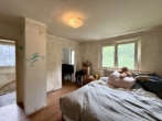 Schlafzimmer - Doppelhaushälfte mit schönem Garten in Alstaden – Garage, Fernwärme & Entwicklungspotenzial